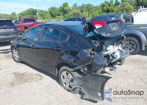 2017 Kia Forte Lx z USA, uszkodzony, nr VIN 3KPFK4A75HE133685